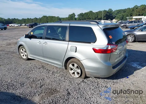 2019 Toyota Sienna Le from USA, damaged, VIN 5TDKZ3DC6KS979141